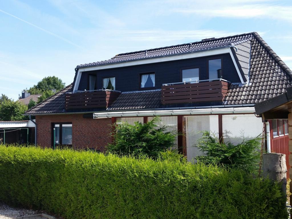 Haus Lily Nr.02 Bis Zu 6 Personen Davon Max. 2 Kinder Бюзум Экстерьер фото
